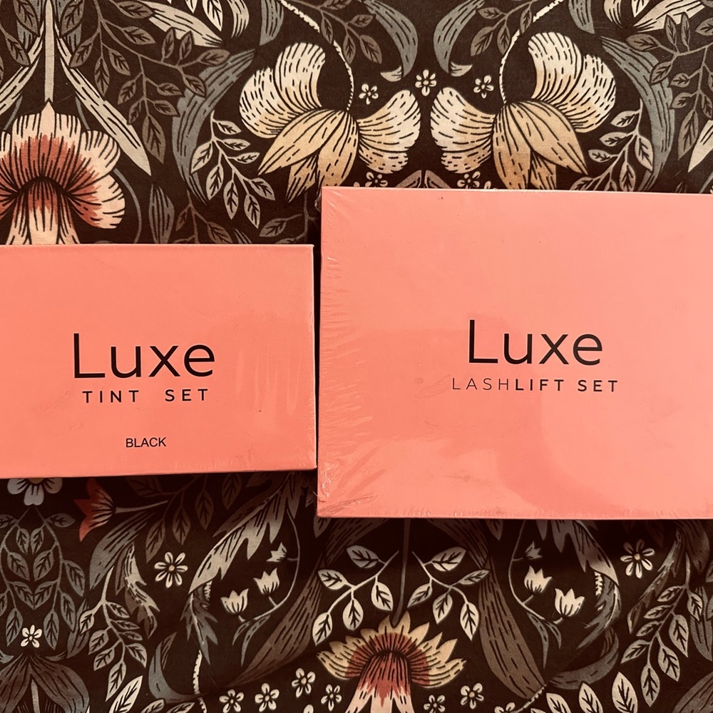 Luxe Tint and Lashlift Set in Pink
